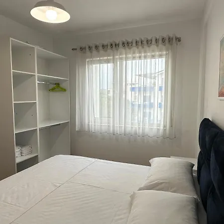 Joni's Twin Apartment