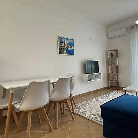 Joni's Twin Apartment Golem (Tirana)