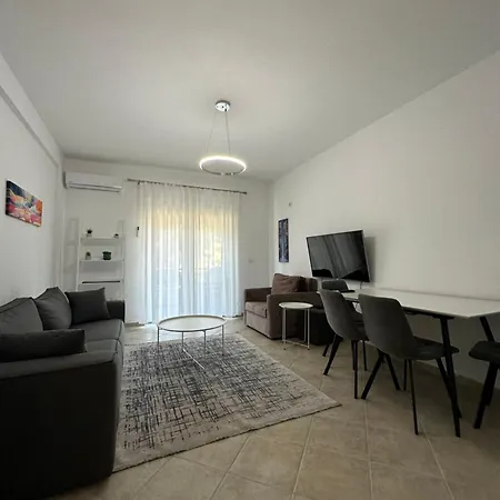 Διαμέρισμα Joni's Twin