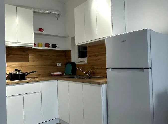 Joni's Twin Appartement Golem (Tirana)